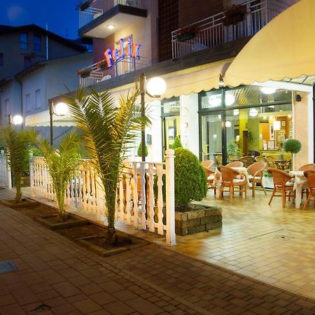 לידו די ג'סולו Hotel Felix Pindemonte מראה חיצוני תמונה
