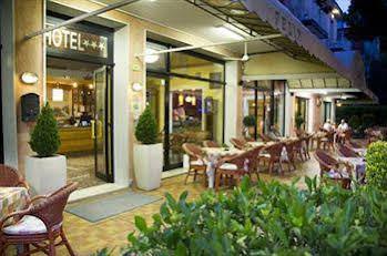 לידו די ג'סולו Hotel Felix Pindemonte מראה חיצוני תמונה